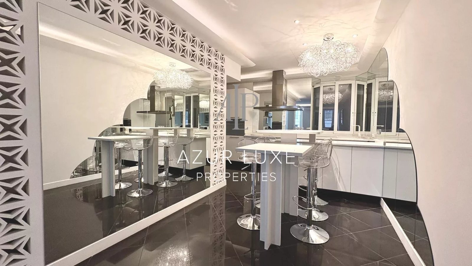 Property photo in Carre d'Argent