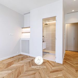 Property in Carre d'Or