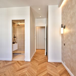 Property in Carre d'Or