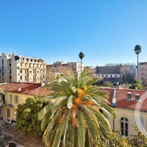 Property in Carre d'Or