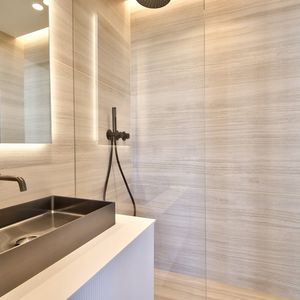 Property in Carre d'Or