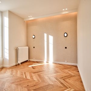 Property in Carre d'Or