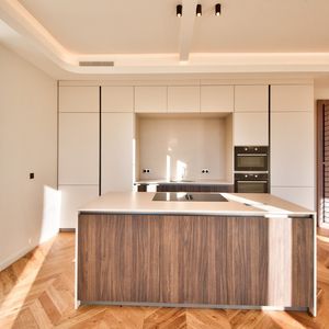 Property in Carre d'Or