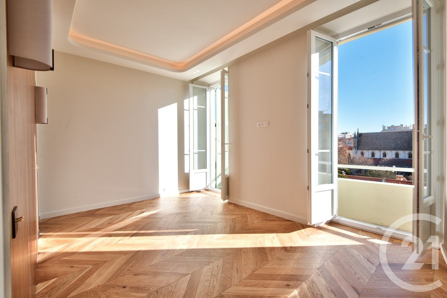 Property photo in Carre d'Or