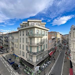 Property in Carre d'Or