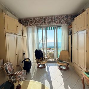 Property in Carre d'Or