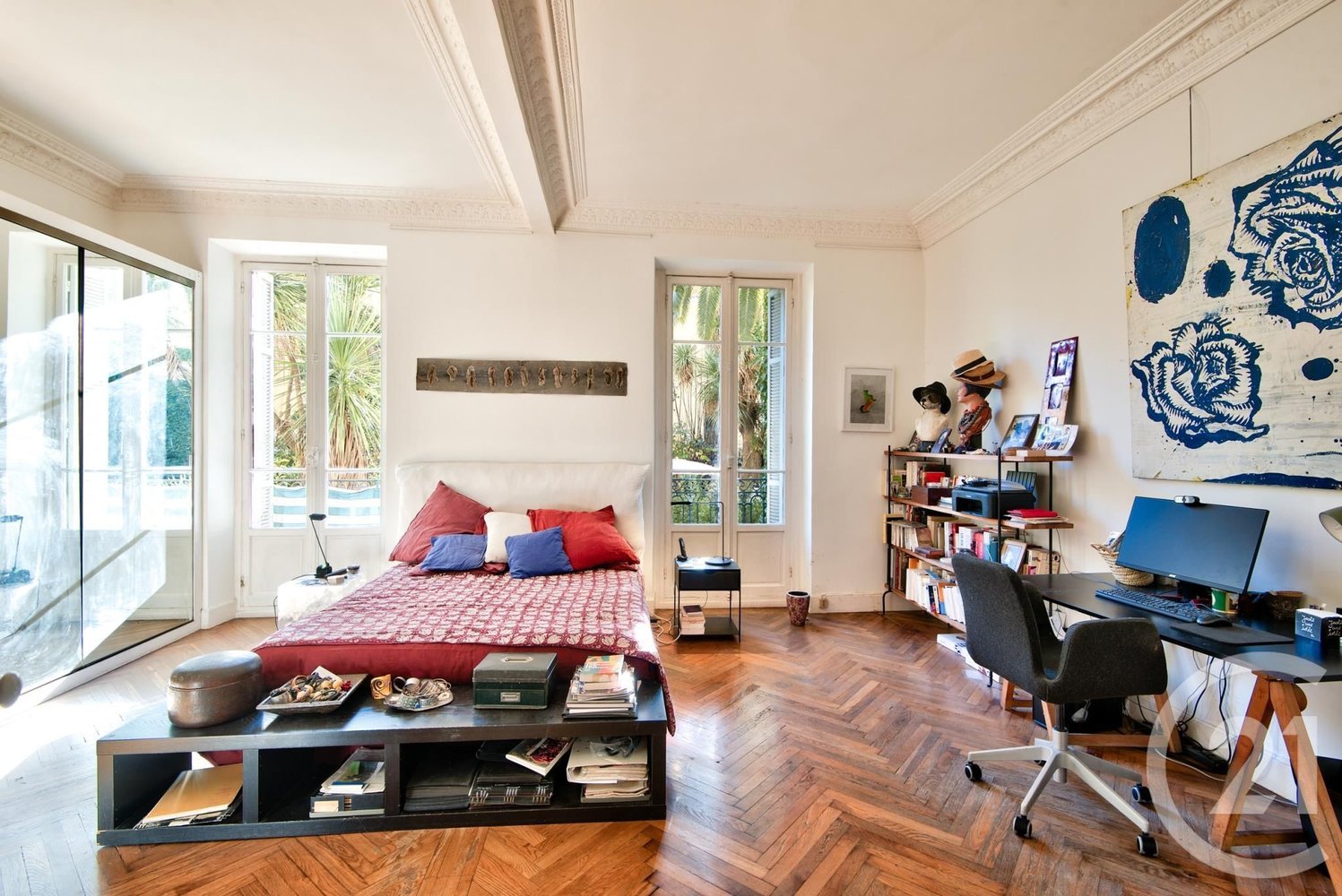 Property photo in Carre d'Or