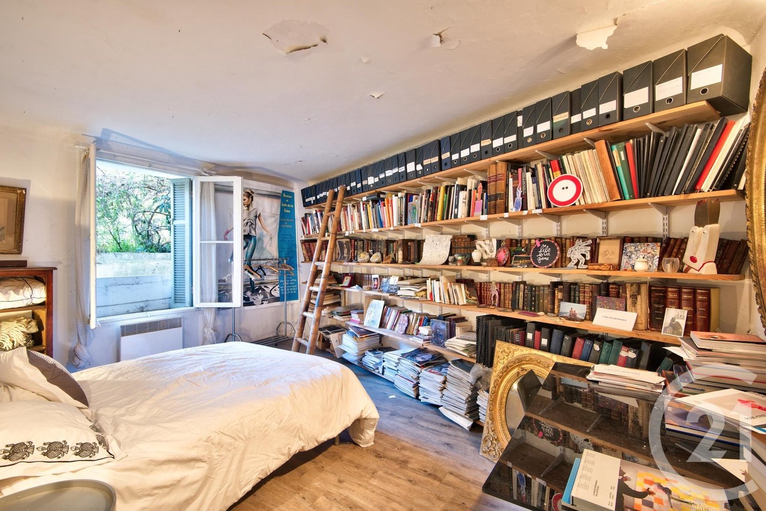 Property photo in Carre d'Or