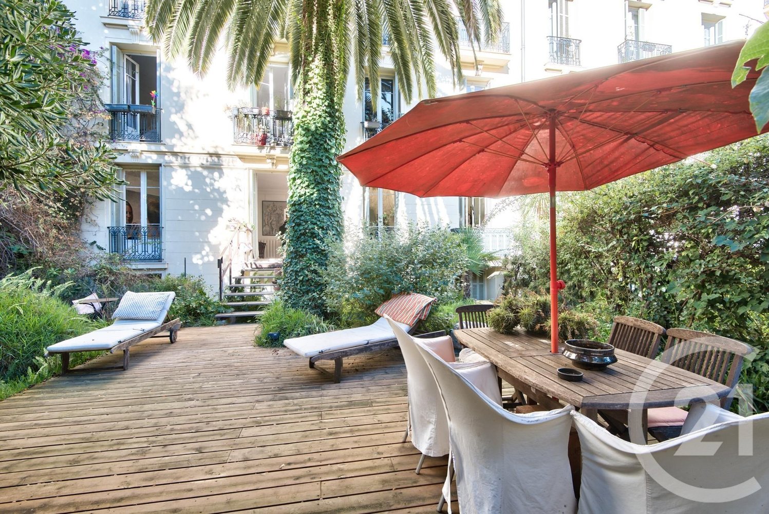 Property photo in Carre d'Or