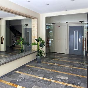 Property in Carre d'Or