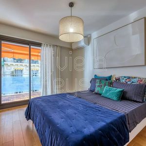 Property in Carre d'Or