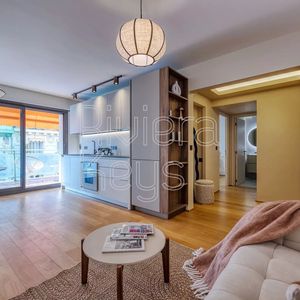 Property in Carre d'Or