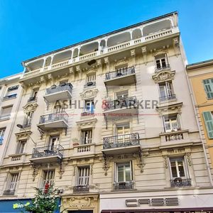 Property in Carre d'Or