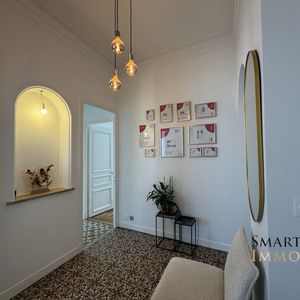 Property in Carre d'Or