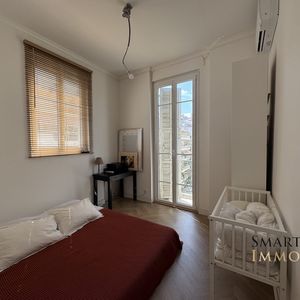 Property in Carre d'Or