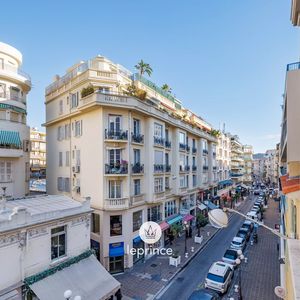 Property in Carre d'Or