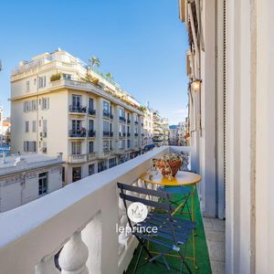 Property in Carre d'Or