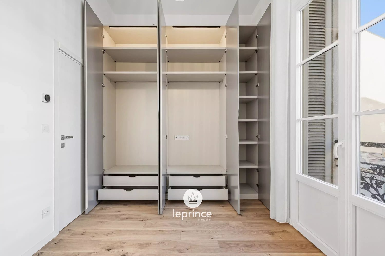 Property photo in Carre d'Or