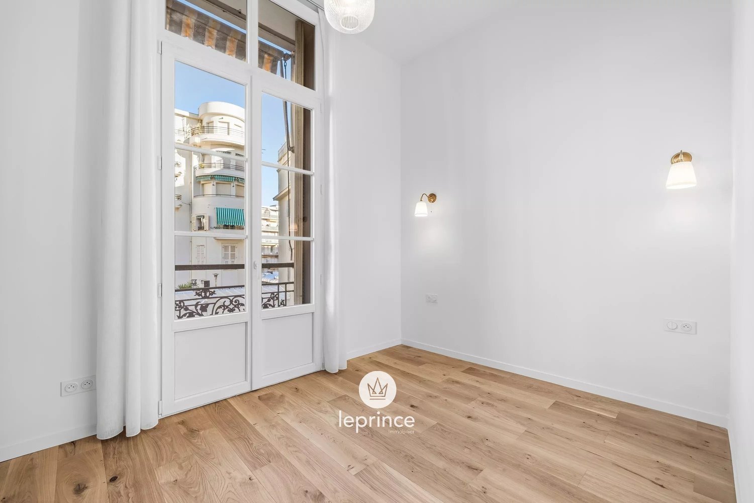 Property photo in Carre d'Or