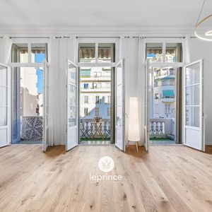 Property in Carre d'Or