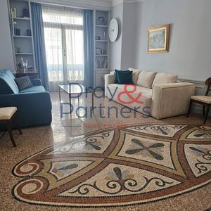 Property in Carre d'Or