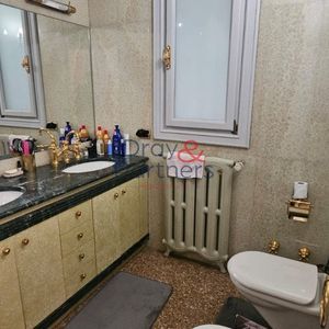 Property in Carre d'Or