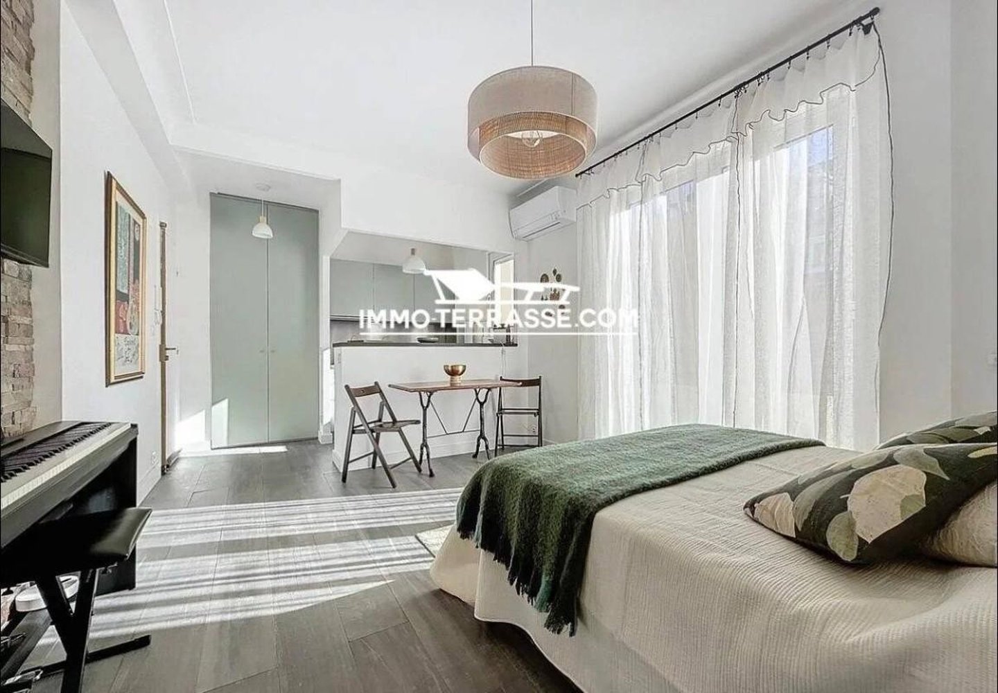 Property photo in Carre d'Or