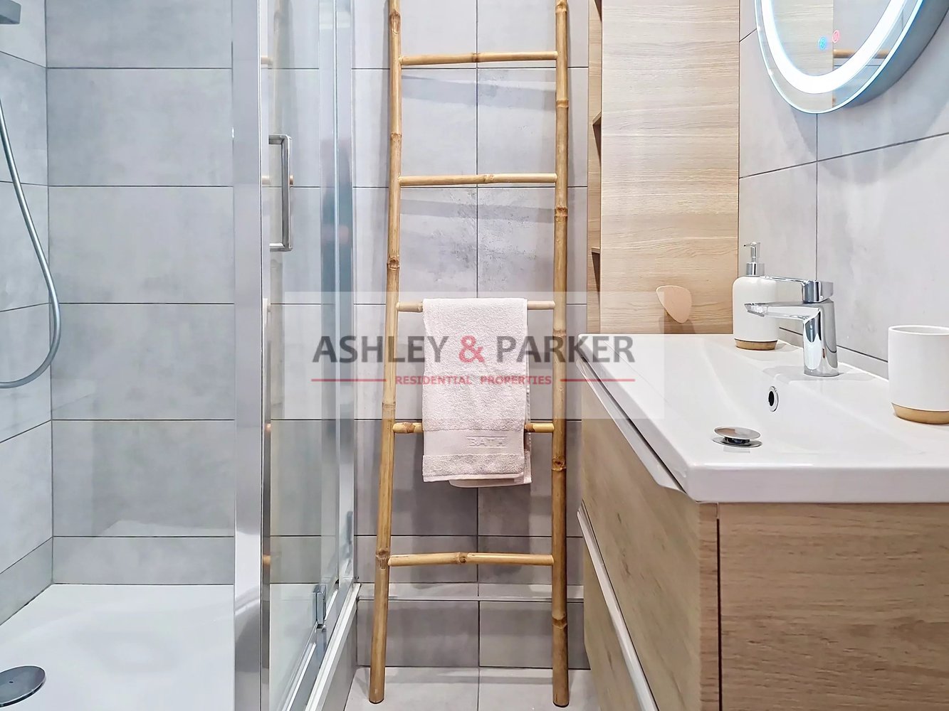 Property photo in Carre d'Or