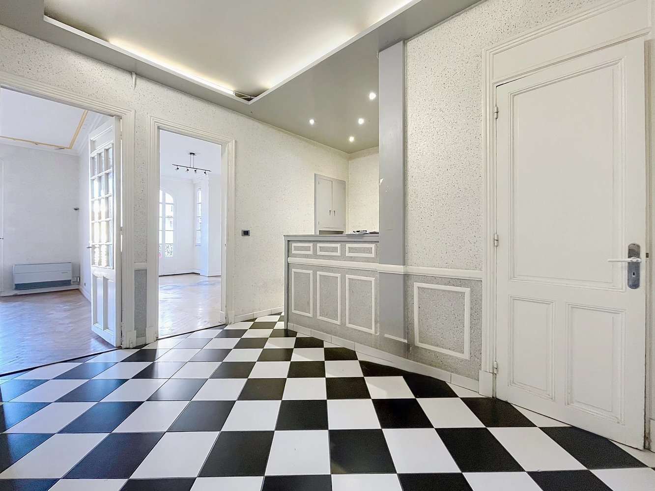 Property photo in Carre d'Or