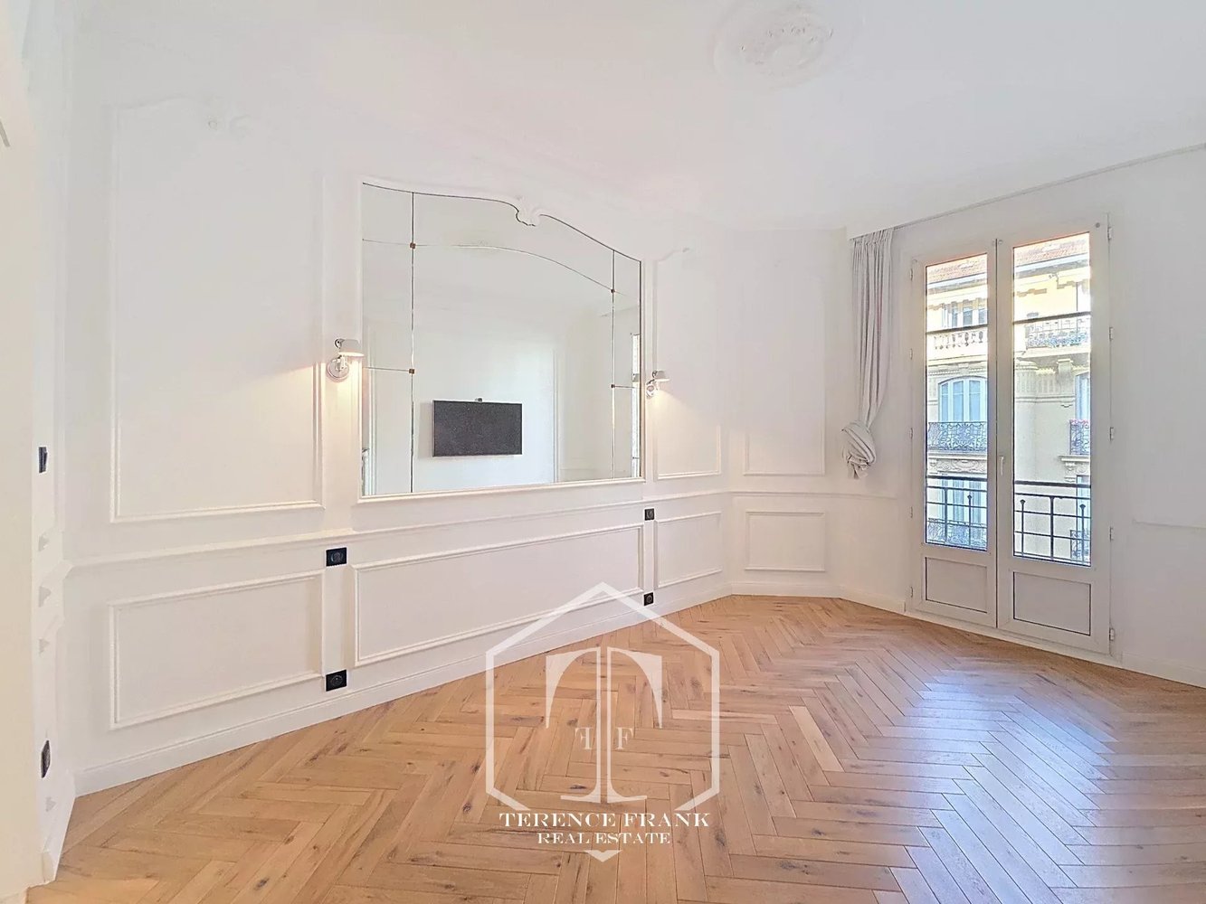 Property photo in Carre d'Or