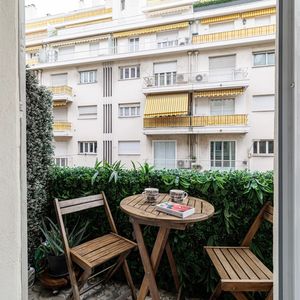 Property in Carre d'Or