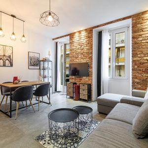 Property in Carre d'Or