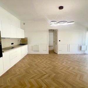 Property in Carre d'Or