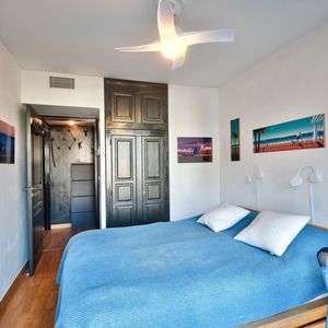 Property in Carre d'Or