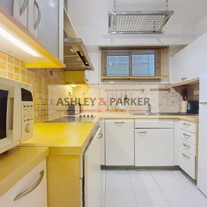 Property in Carre d'Or