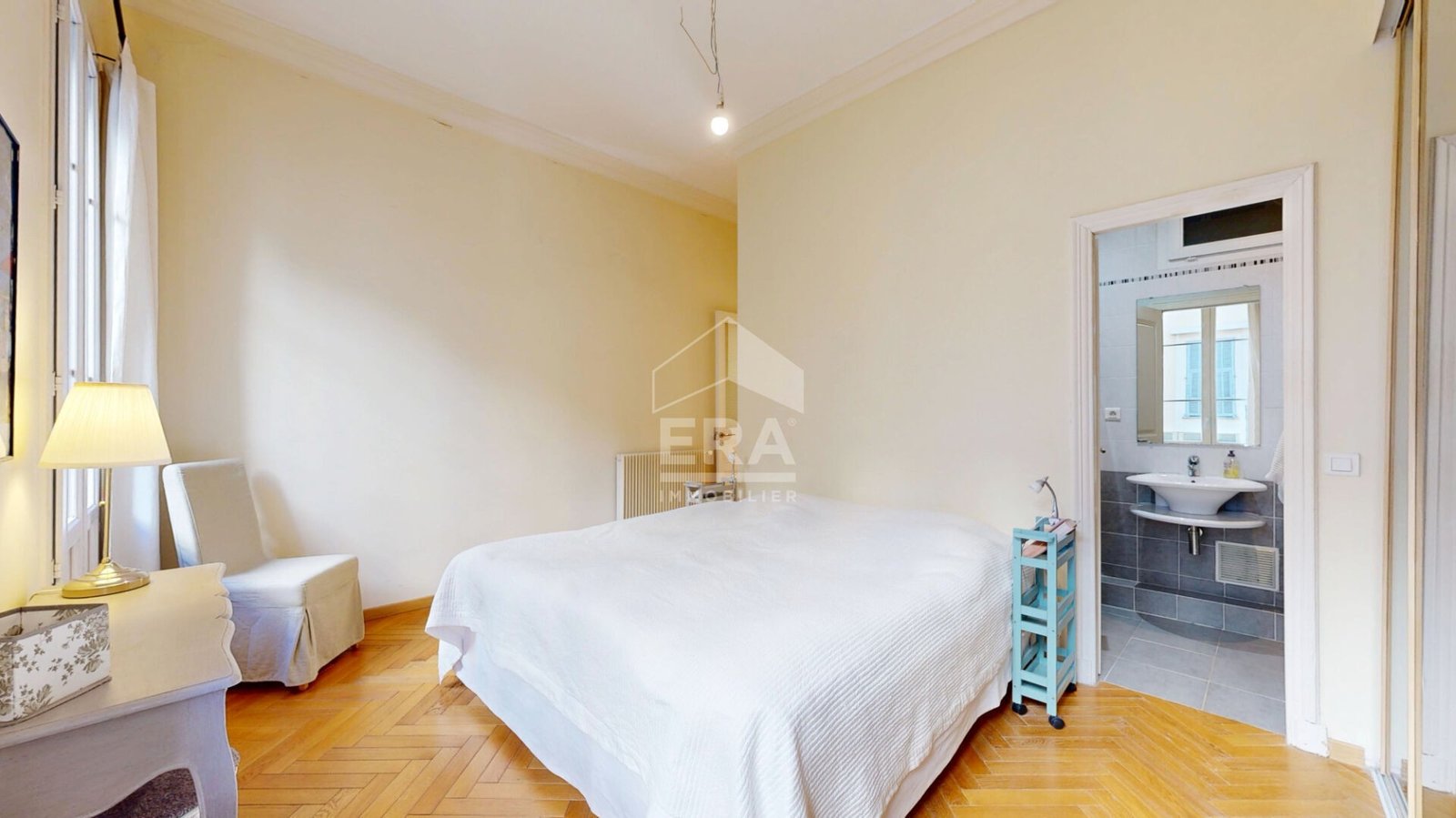 Property photo in Carre d'Or