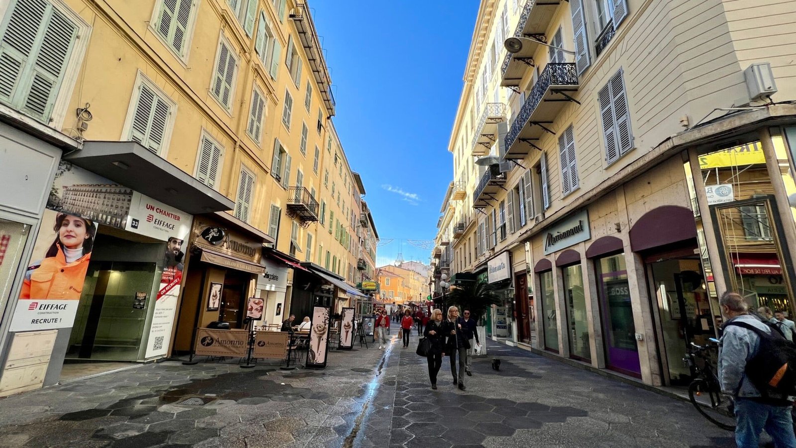 Property photo in Carre d'Or