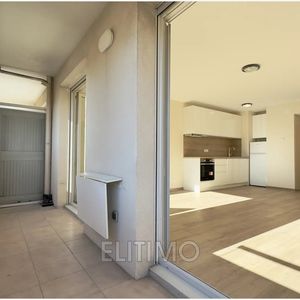 Property in Carre d'Or