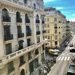 Property in Carre d'Or