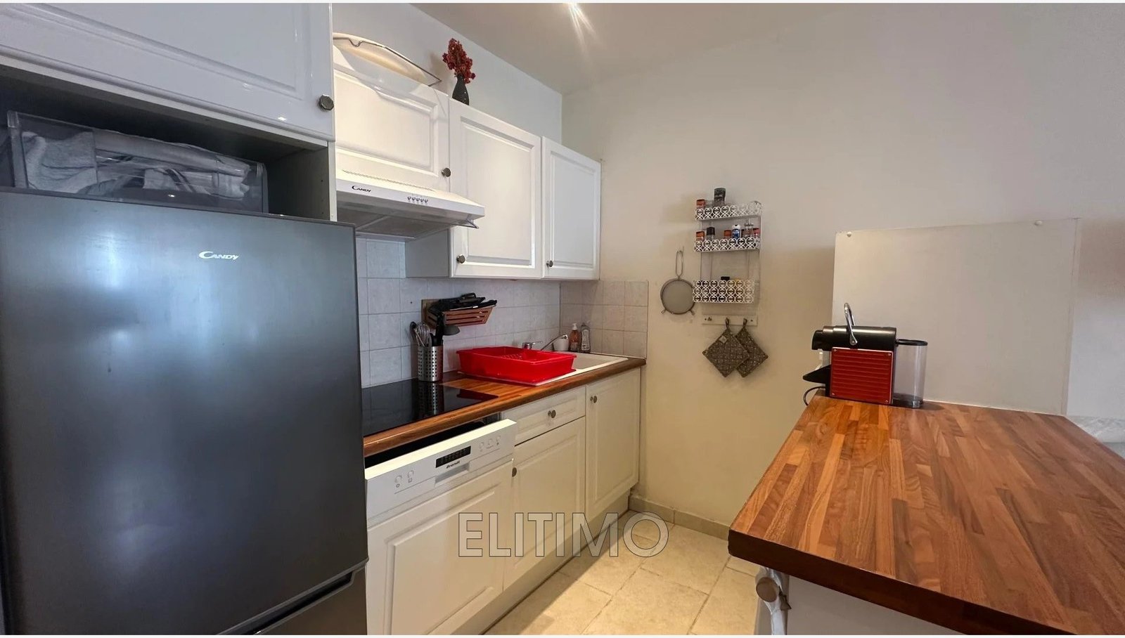 Property photo in Carre d'Or