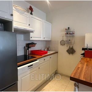 Property in Carre d'Or