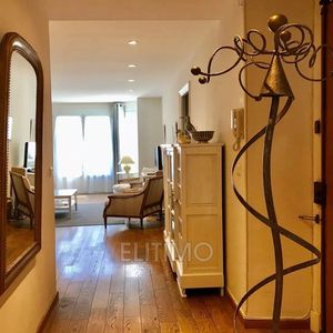 Property in Carre d'Or