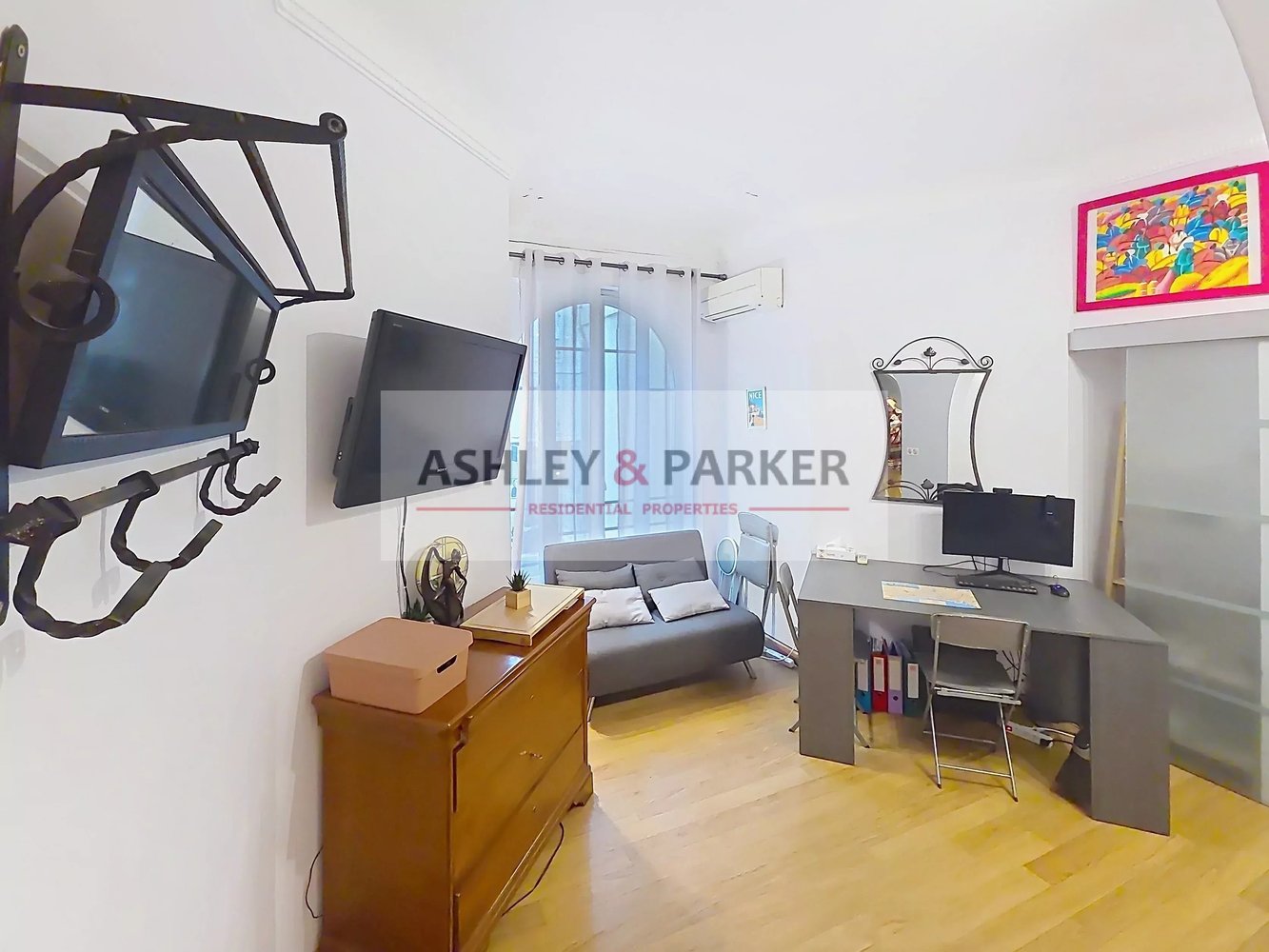 Property photo in Musicians Quarter