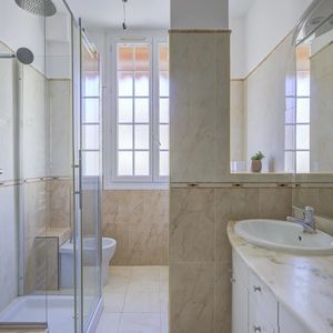 Property in Musicians Quarter