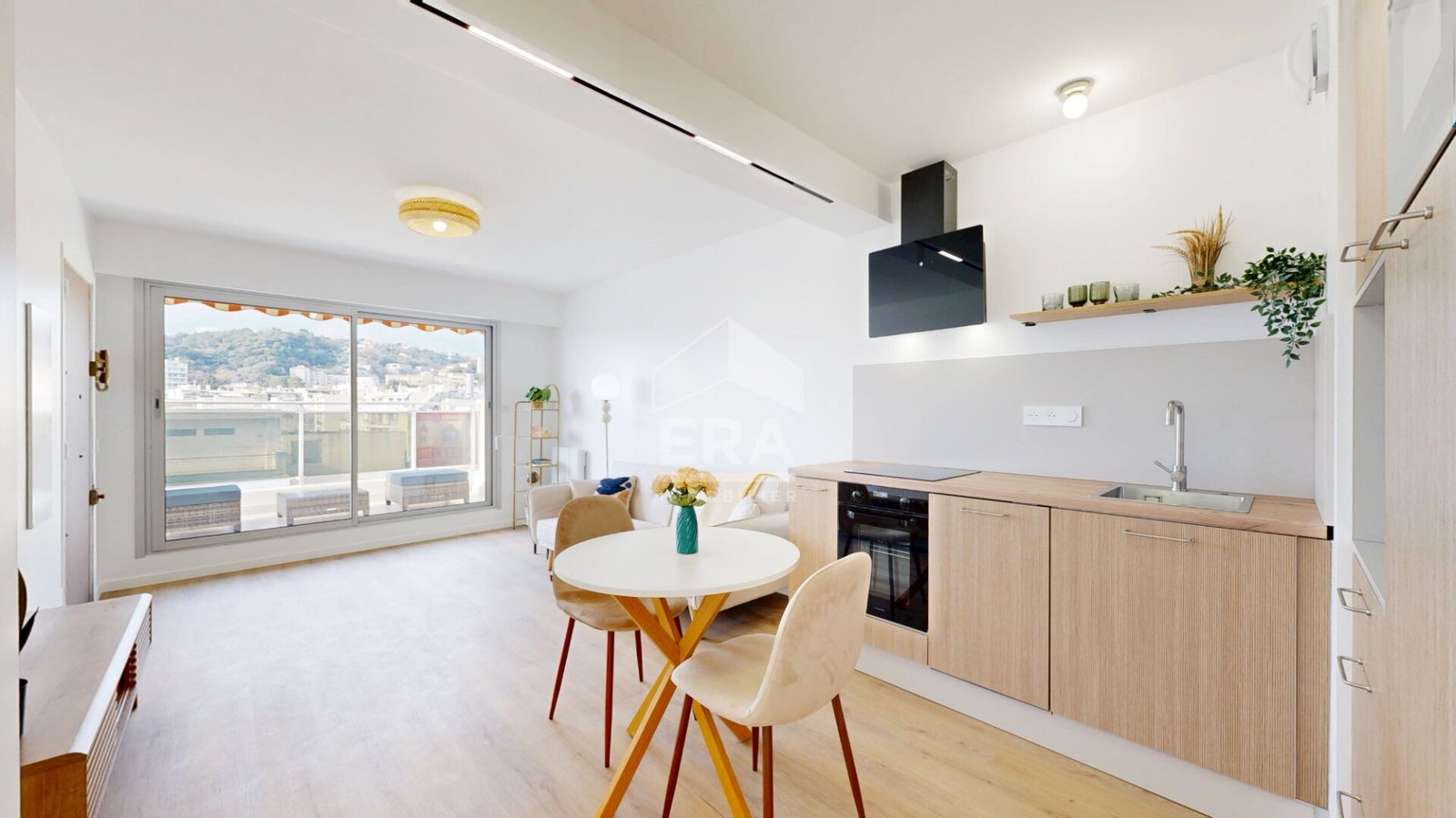 Property photo in Musicians Quarter