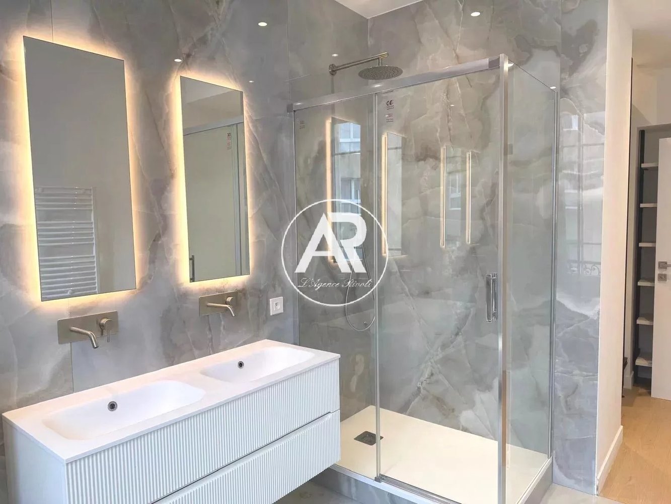 Property photo in Port