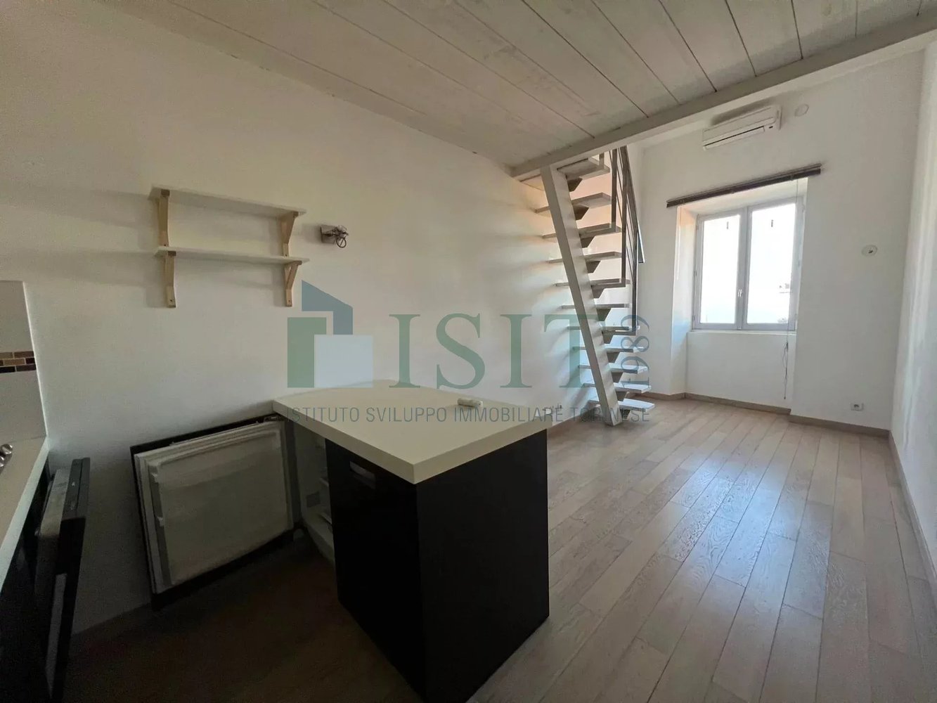 Property photo in Port