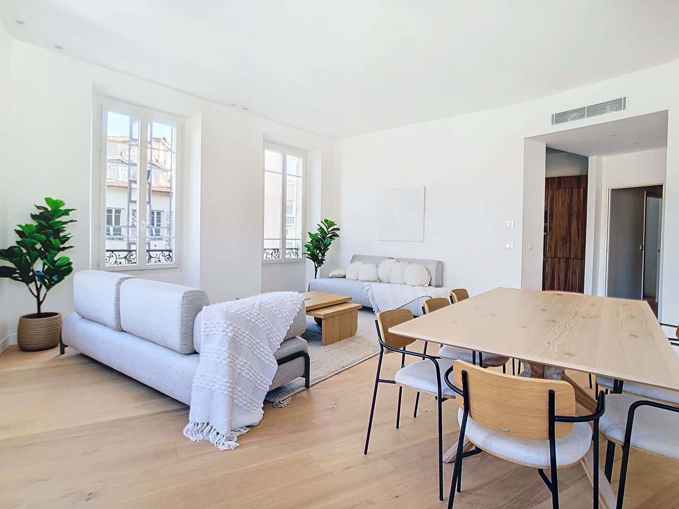 Property photo in Port