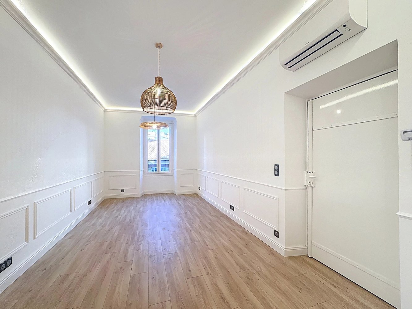 Property photo in Port