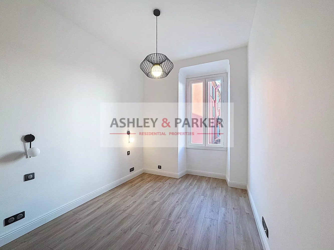 Property photo in Port